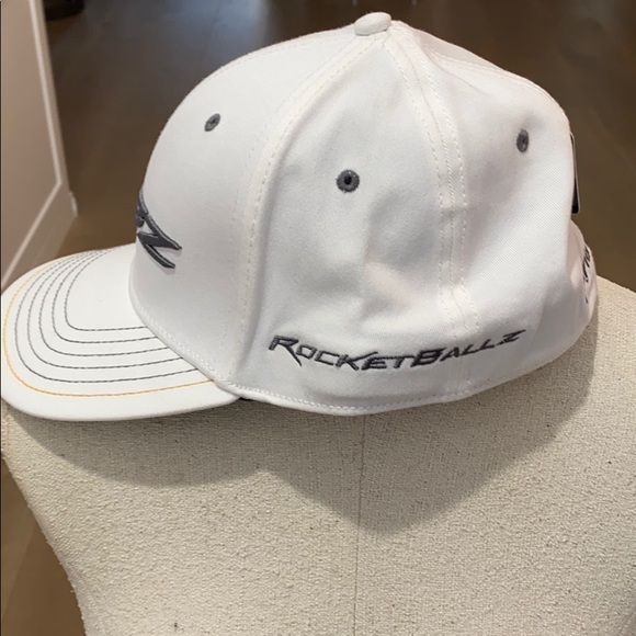 White hat - Picture 2 of 9